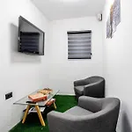 Beachfront Marivi With Pool And Game Podglavica