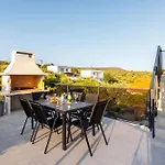 Villa Beachfront Marivi With Pool And Game *